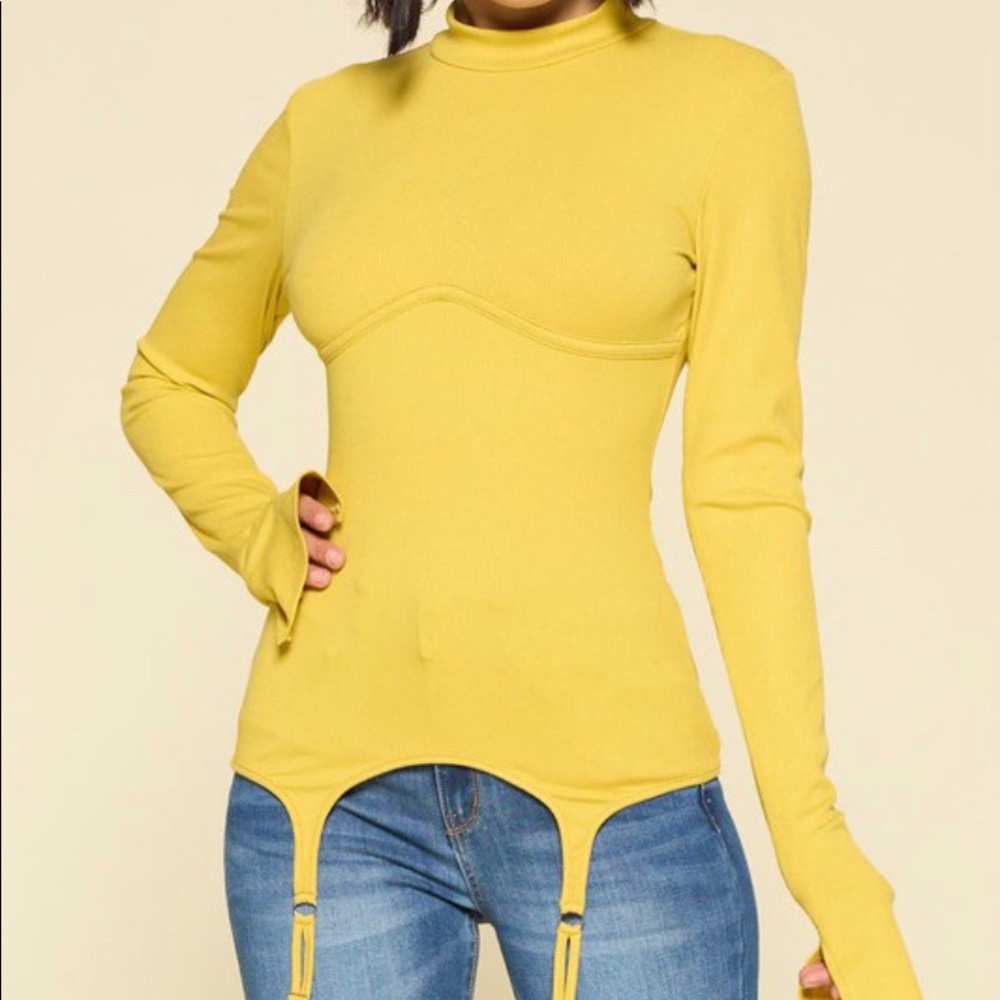 Mustard Stretch Top